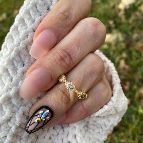 18k Yellow Gold Plated Ring White Sapphire - Picture 5 of 13